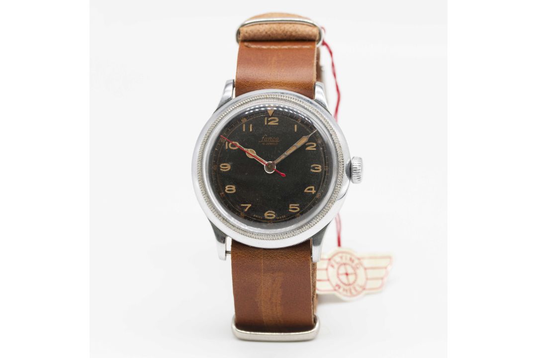 A GENTLEMAN'S LANCO PILOTS WRIST WATCH CIRCA 1940s, BLACK DIAL WITH "CATHEDRAL" HANDS Movement: 15J, - Image 2 of 8