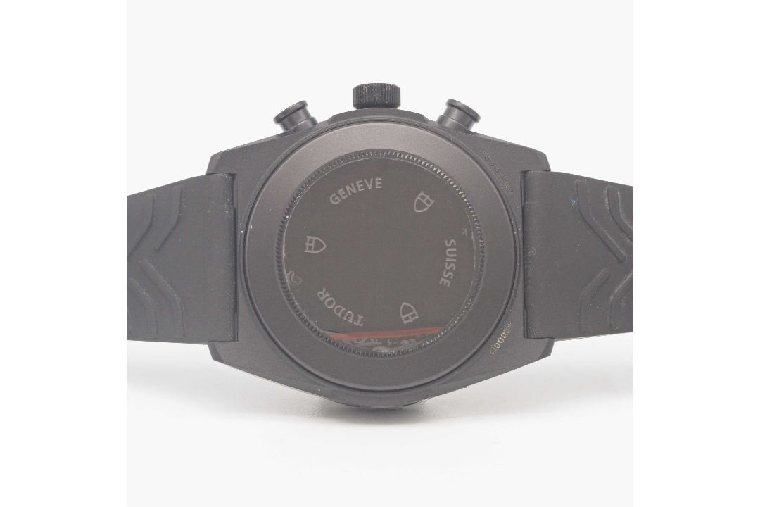 A GENTLEMAN'S BLACK CERAMIC ROLEX TUDOR FASTRIDER BLACK SHIELD CHRONOGRAPH WRIST WATCH CIRCA 2014, - Image 6 of 10