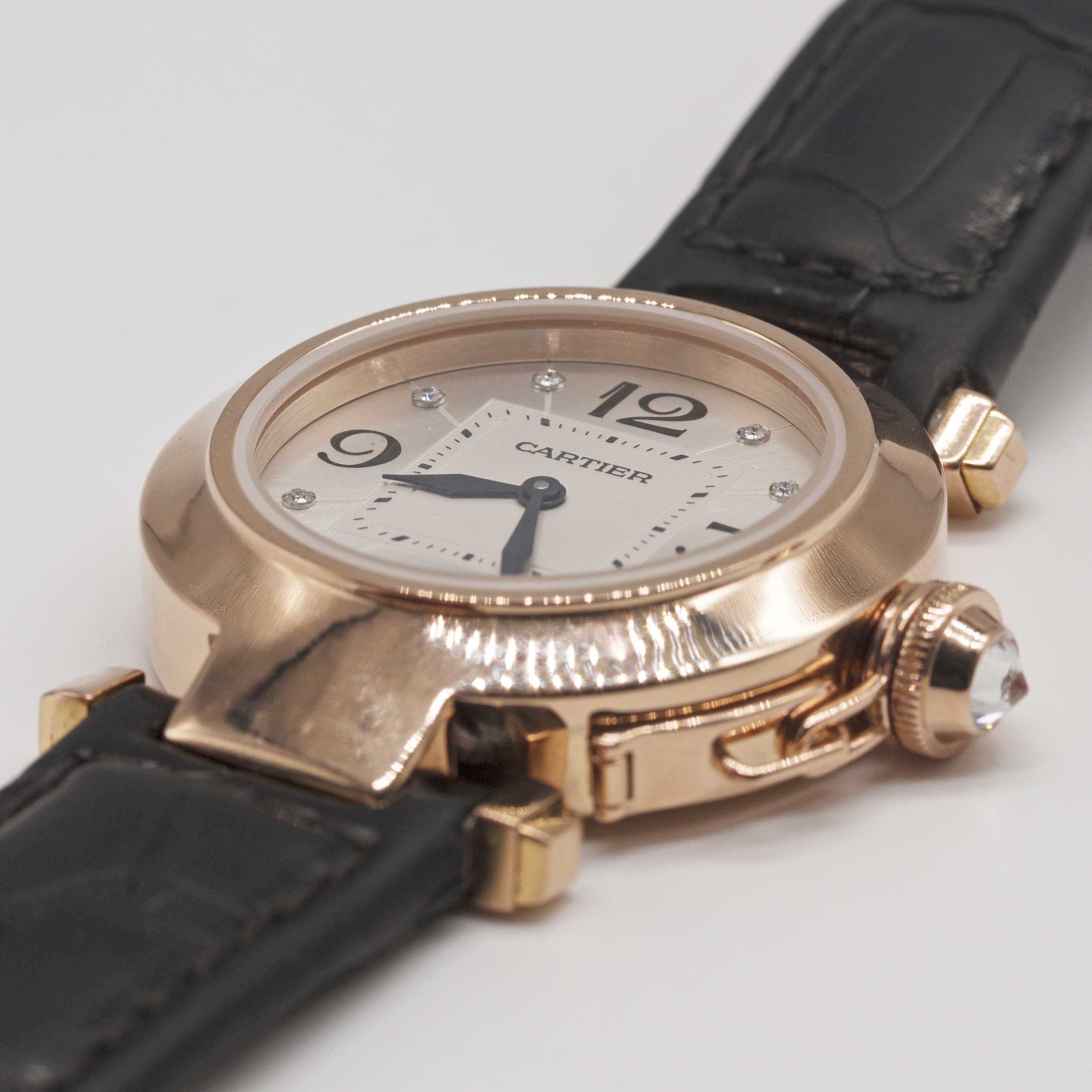 A LADIES 18K SOLID ROSE GOLD CARTIER PASHA WRIST WATCH DATED 2007, REF. 2812 WITH ORIGINAL BOX, - Image 3 of 12