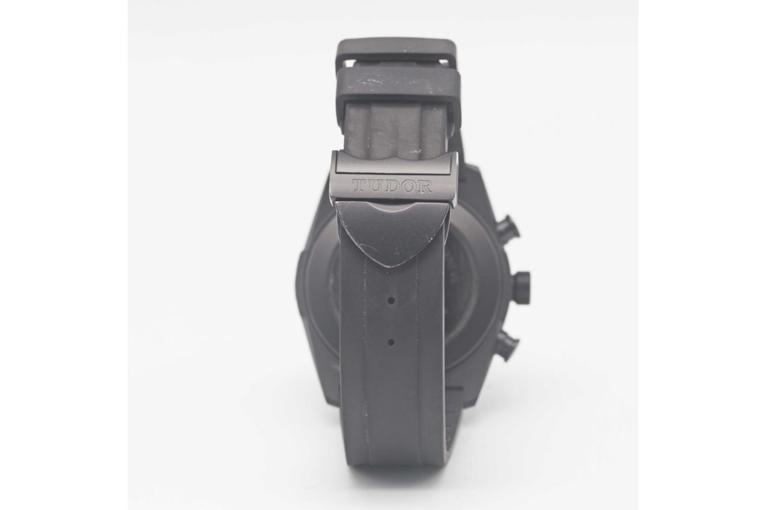 A GENTLEMAN'S BLACK CERAMIC ROLEX TUDOR FASTRIDER BLACK SHIELD CHRONOGRAPH WRIST WATCH CIRCA 2014, - Image 5 of 10