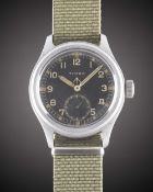 A GENTLEMAN'S STAINLESS STEEL BRITISH MILITARY TIMOR W.W.W. WRIST WATCH CIRCA 1945, PART OF THE 