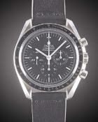 A GENTLEMAN'S STAINLESS STEEL OMEGA SPEEDMASTER PROFESSIONAL CHRONOGRAPH WRIST WATCH CIRCA 2000s