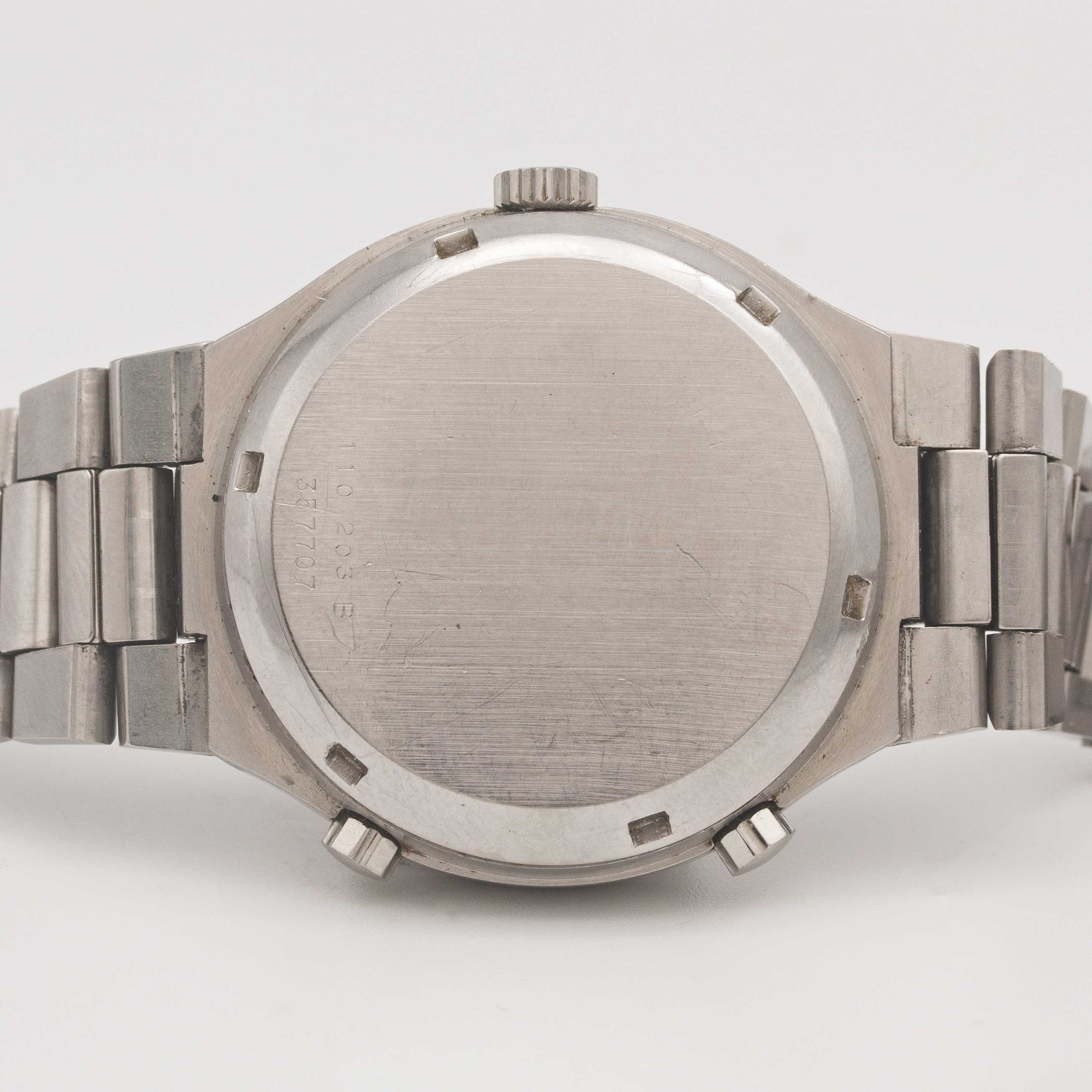 A GENTLEMAN'S STAINLESS STEEL HEUER DAYTONA AUTOMATIC CHRONOGRAPH BRACELET WATCH CIRCA 1977, REF. - Image 7 of 10