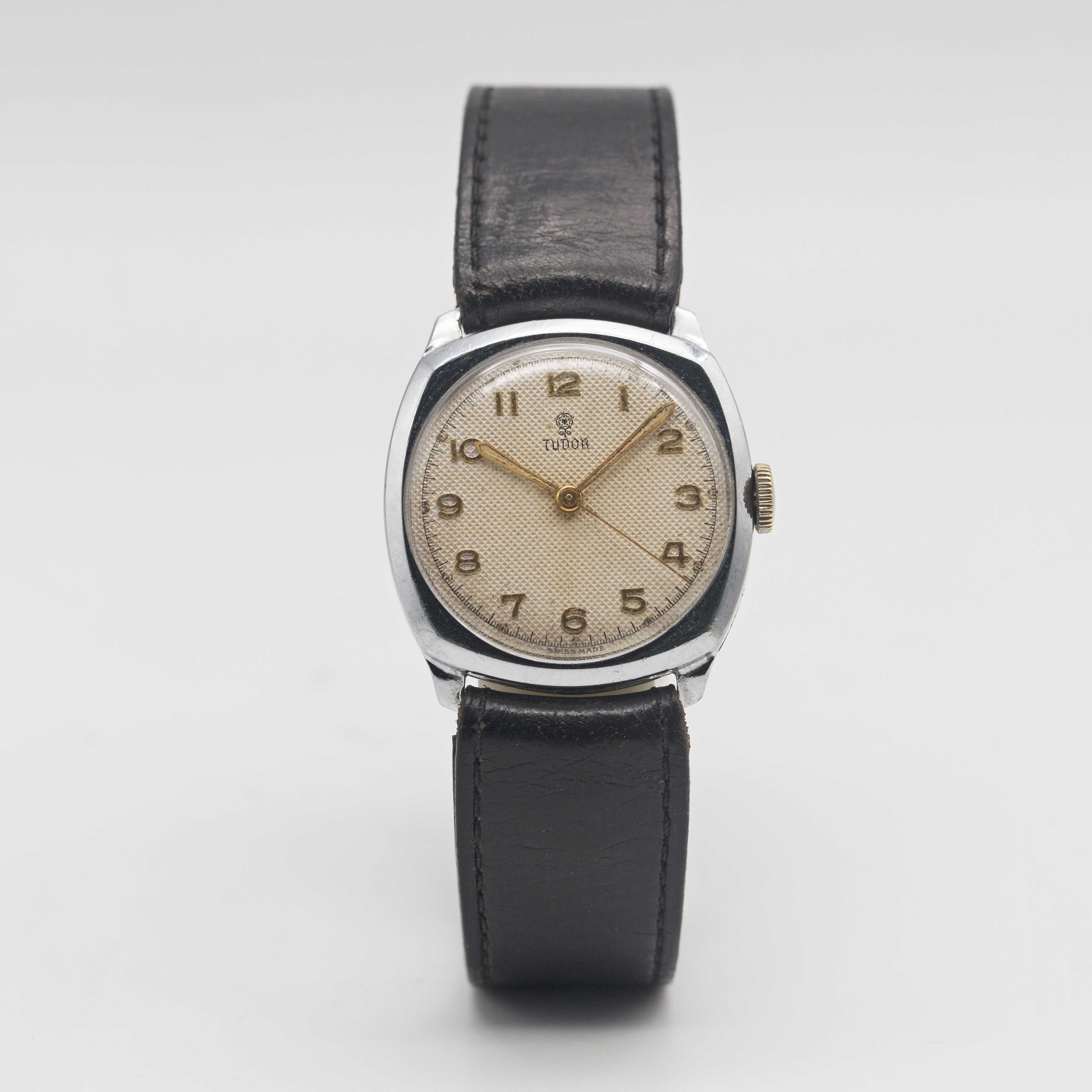 A GENTLEMAN'S ROLEX TUDOR "CUSHION" WRIST WATCH CIRCA 1950s, REF. 12102 WITH SILVER "HONEYCOMB" DIAL - Image 2 of 10
