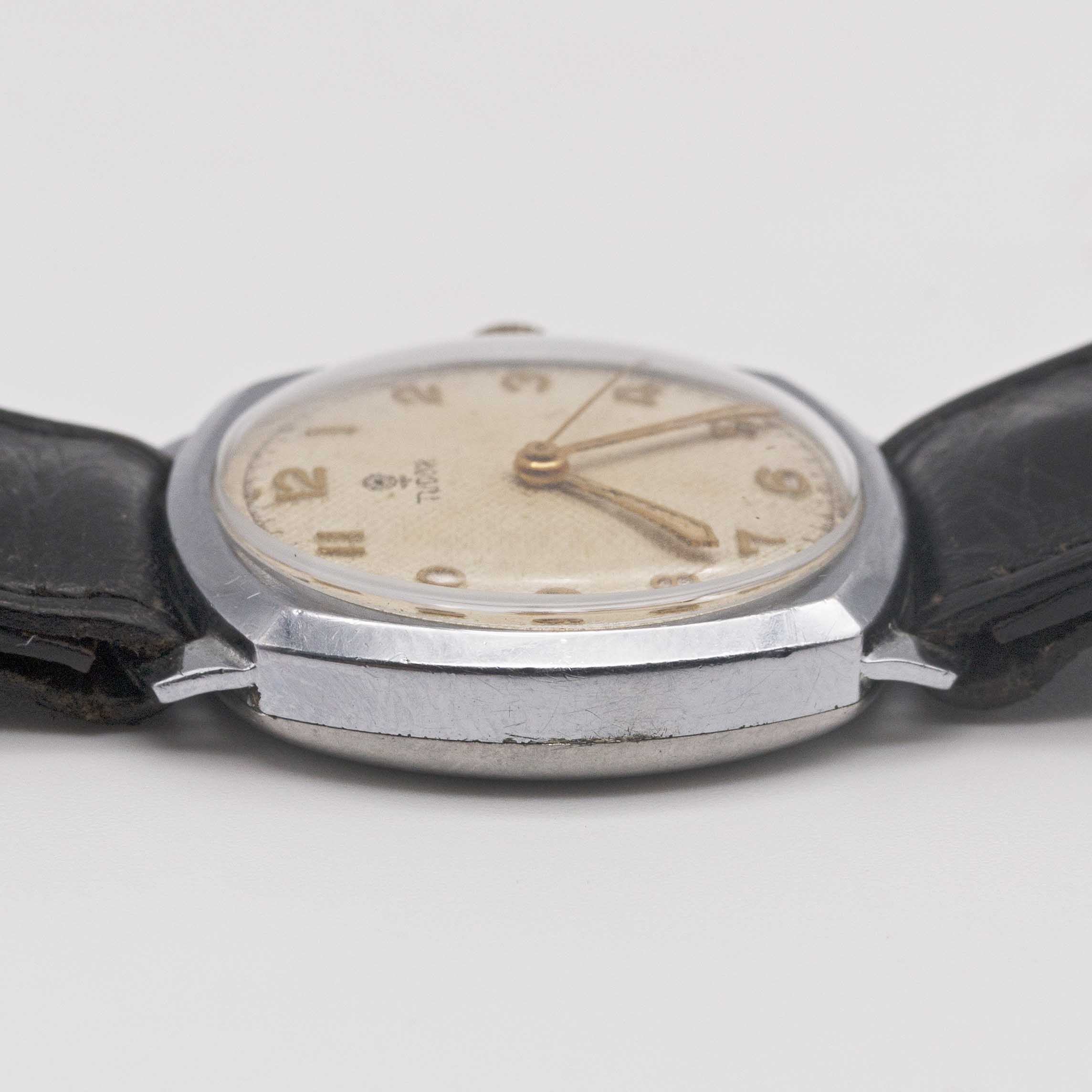 A GENTLEMAN'S ROLEX TUDOR "CUSHION" WRIST WATCH CIRCA 1950s, REF. 12102 WITH SILVER "HONEYCOMB" DIAL - Image 10 of 10