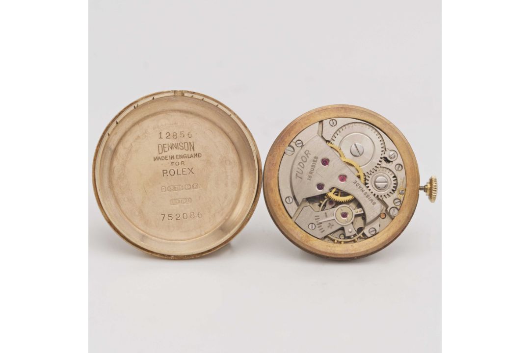 A GENTLEMAN'S 9CT SOLID GOLD ROLEX TUDOR WRIST WATCH CIRCA 1950s, REF. 12856 WITH SILVER "HONEYCOMB" - Image 8 of 10