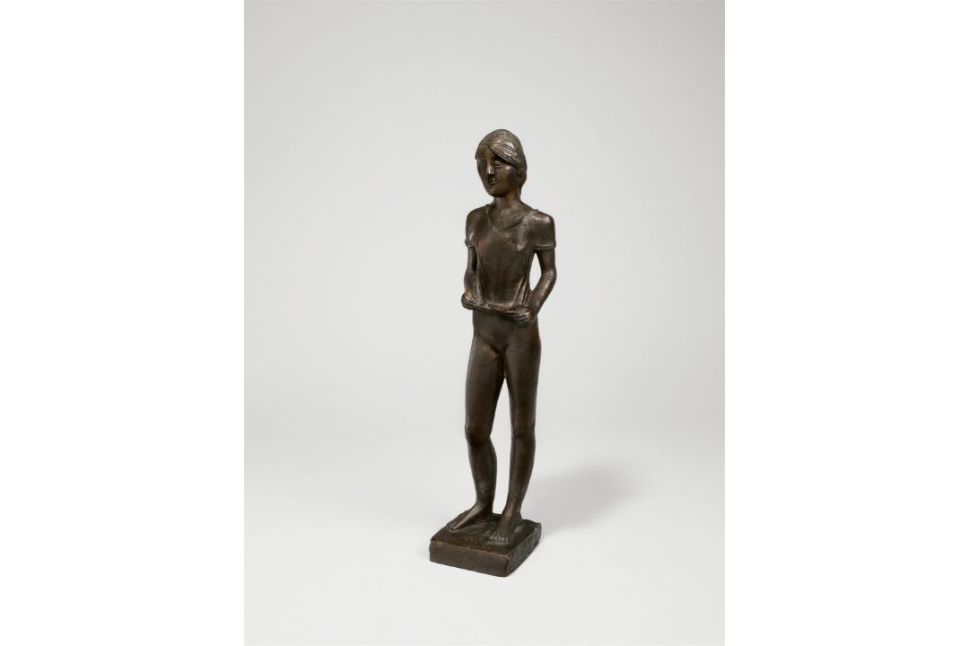 Gerhard Marcks. „Stehende Brigitte im Hemd“. 1930