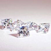 Set of 6 - 0.36 ct. Princess cut Diamonds - UNTREATED
