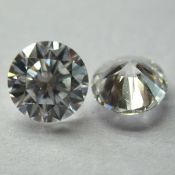 Set of 2 - 0.40 ct. Round Brilliant Diamonds Untreated