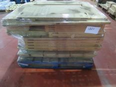 (1001) LARGE PALLET TO CONTAIN VARIOUS NEW KITCHEN STOCK TO INCLUDE: GLOSS CREAM STYLE 290 DEE...
