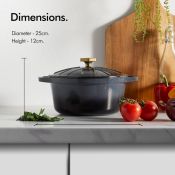 (T335) Grey 3.8L Cast Iron Casserole Dish Large 3.8L capacity dish - perfect for casseroles, ...