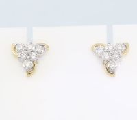 18 K/750 Yellow Gold IGI Certified Diamond Earrings