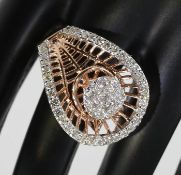 18K/750 Yellow Gold IGI Certified Designer Diamond Ring