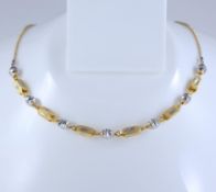 18K/750 Hallmarked Yellow and White Gold Chain Necklace