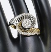 18 K Yellow gold IGI Certified Designer Diamond Ring