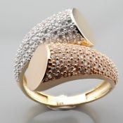 Italian Design Swarowski CZ Ring. In 14K Tri Colour White Yellow and Rosegold