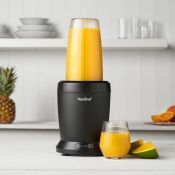 (NN121) UltraBlend Smoothie Maker Powerful 1000W motor, 25,000 RPM speed and razor-sharp blade...