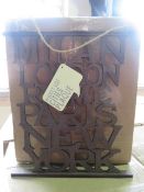 (87) PALLET TO CONTAIN 1,320 x BRAND NEW LARGE CITIES DIE CUT HANGING WALL PLAQUES. RRP £5.99 ...