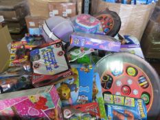 (P15) LARGE PALLET OF BRAND NEW STOCKTO INCLUDE: CARS SWIMMING GOGGLES WITH CHARACTER FEATURES,...