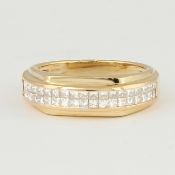 14 K / 585 Yellow Gold Diamond Ring