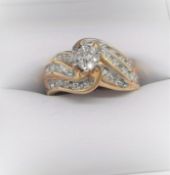 Crossover Diamond Set Cluster + Gold Band