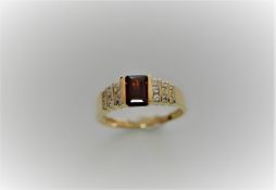 Gold Diamond & Garnet Ring