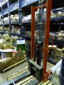 1 Ton Manual Hand Stacker (Appa1015)