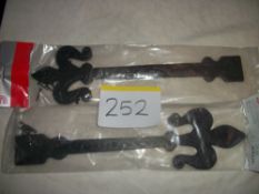 2 Pairs x Antique Black Hinge