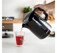 (AP230) 1.7L Black Kettle Quick boil time: 1.7L / 7 cups in under 4 minutes Easily remove the...