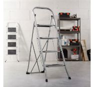 (LT52) 4 Step Steel Ladder Distributes weight evenly for total stability Top hand rail and an...