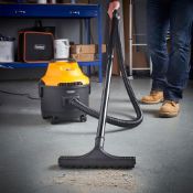 (LT53) 15L Wet and Dry Vacuum Cleaner 1200W Powerful 1200W wet & dry vacuum with blowing funct...