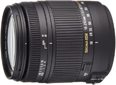 (M53) Sigma 18-250mm f/3.5-6.3 DC Macro OS HSM Lens for Canon Small and lightweight superzoom l...