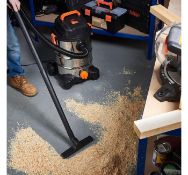 (OM105) 30L Wet & Dry Vacuum Designed for heavy duty cleaning jobs, this multi-use 30L Wet & D...
