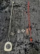 Mixed lot costume jewellery various materials.