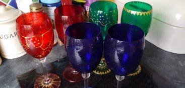 Set 6 Decorative Wine Glasses