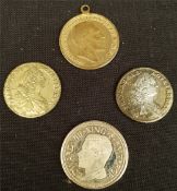 Collectable Coins 4 x Coins (Reproductions) Sovereigns Ducats