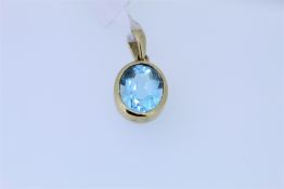 9k Yellow Gold Sky Blue Topaz Pendant