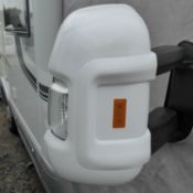 2 X White Long Arm Mirror Protectors With Reflectors (Zzielamprw)