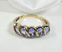 9 K Gold Ring Set With Tanzanite