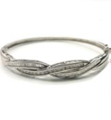 14Ct White Gold Round & Baguette 2.0Ctw Diamond 1/2 Eternity Bangle Bracelet