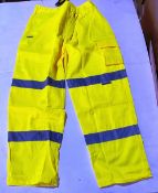 100pcs assorted size x Vizwear HI Viz yellow polycotton trousers in size 2XL, 3XL & 4XL new in ori