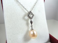 Silver necklace with Pearl pendant