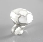 Mother of pearl silver ring
