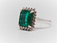 GIA Certified 2.75 ct Natural Emerald and Diamonds 18K White Gold Ring