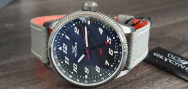 Glycine military watch