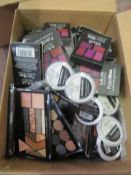 (Z94) Circa. 200 items of various new make up acadamy make up to include: lip transformer, devo...