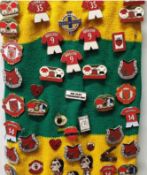 50 X Randomly Picked Manchester United Pin Badges