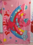 20Pcs - Brand New Assorted Fleeces And Towel - Assorted Mix Of Designs Picked From