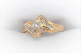 10Ct Yellow Gold Diamond Set Crossover Ring