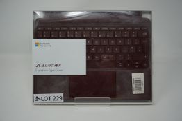 RRP £159.99 Microsoft Surface Pro Signature Type Cover - Burgundy